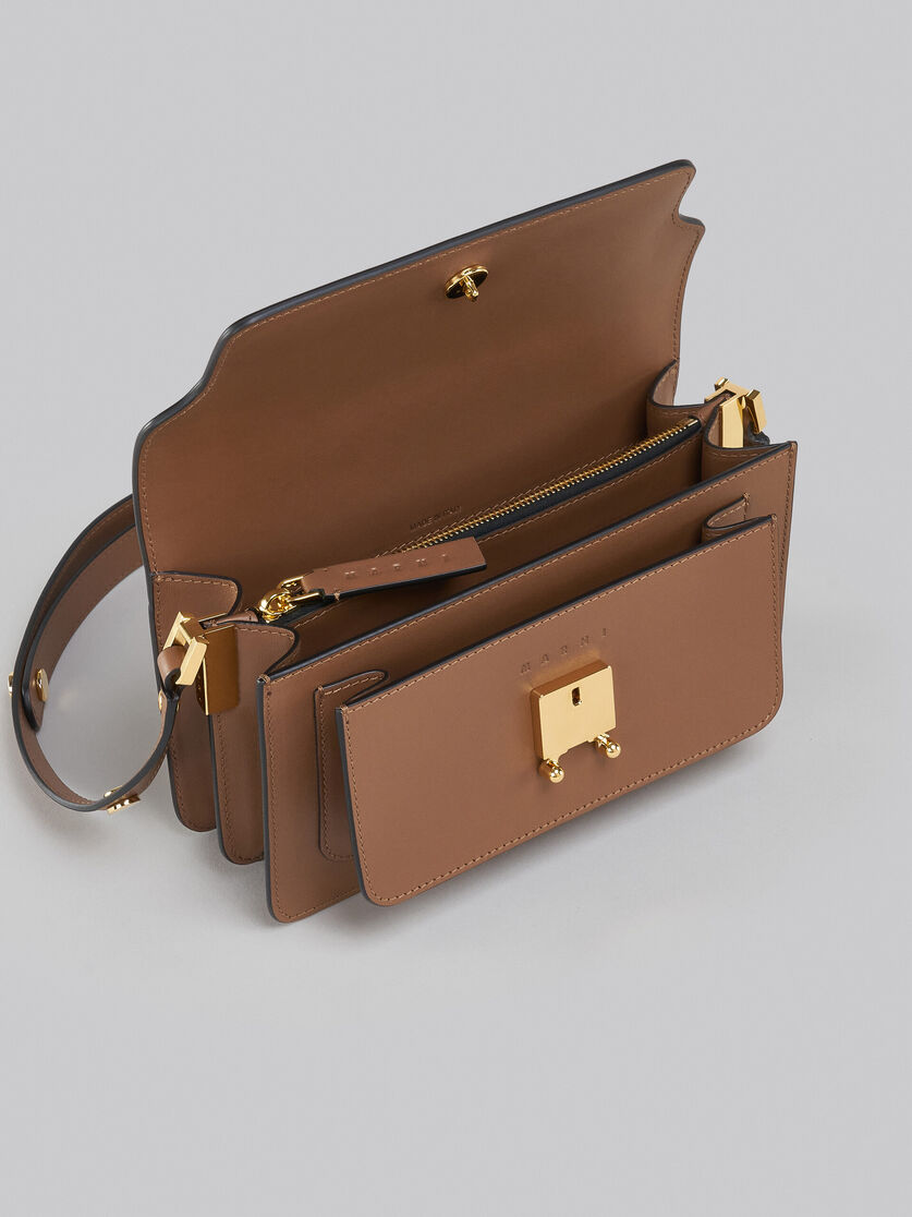Trunk Bag E/W in brown leather