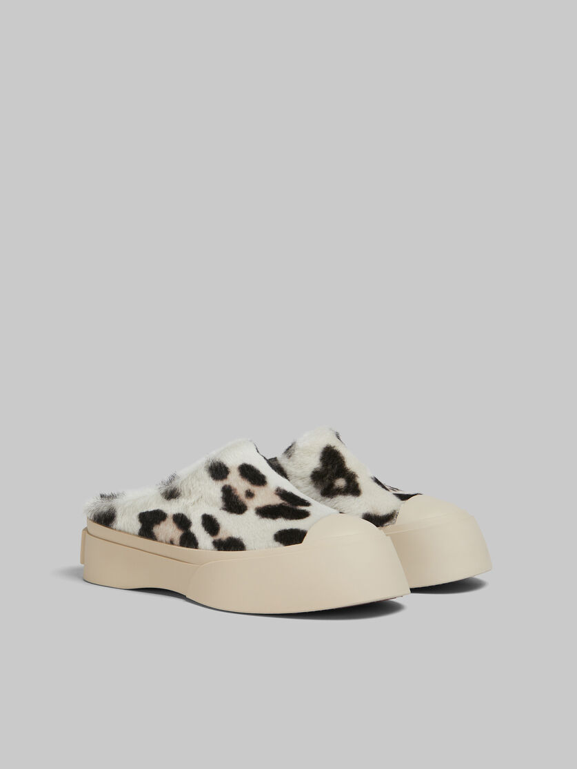 Sabot Pablo in shearling bianco con stampa animalier - Sneakers - Image 2