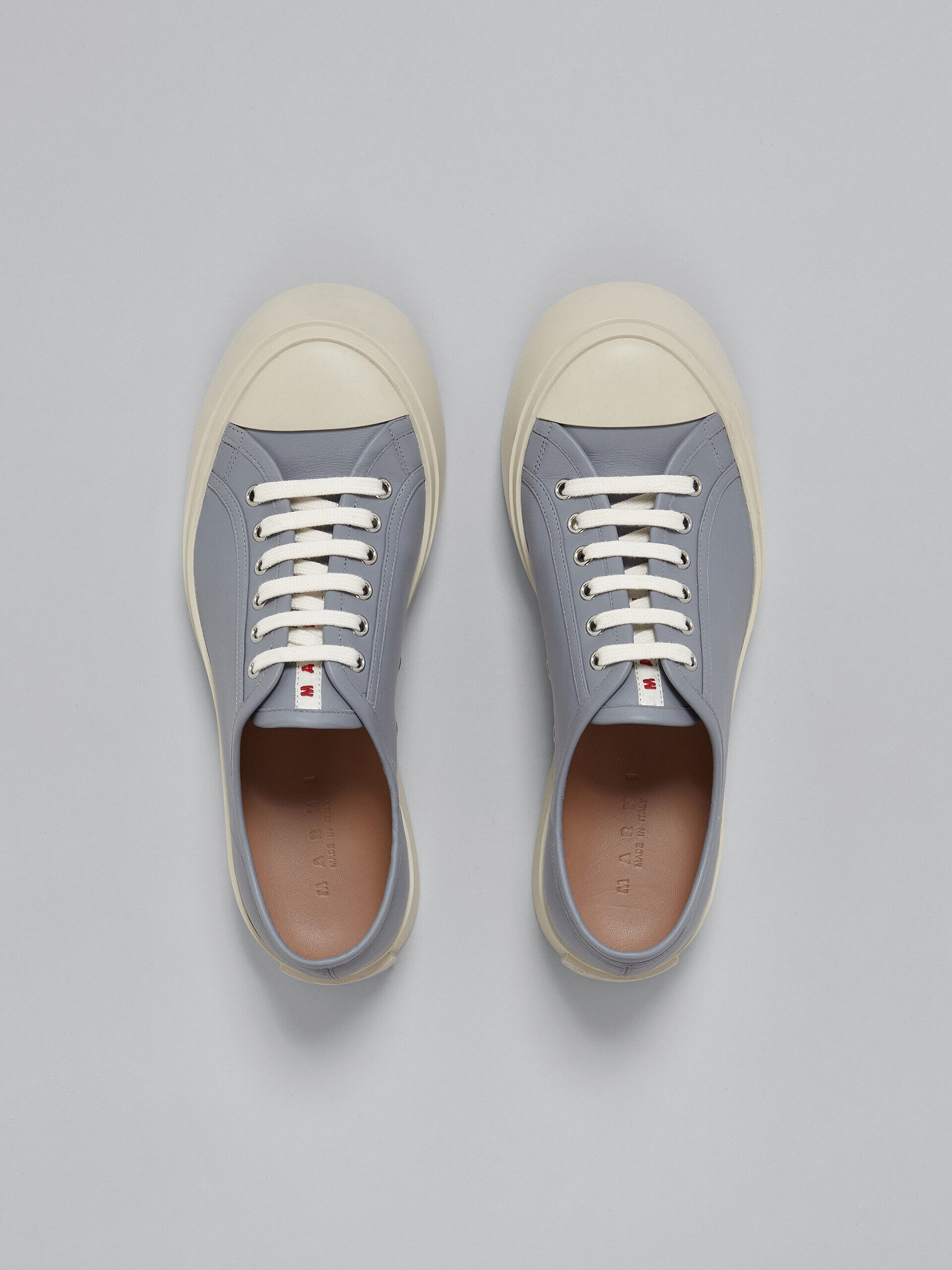 【廃番】二二 様専用‼️新品MARNI バイカラーレザースニーカー 靴