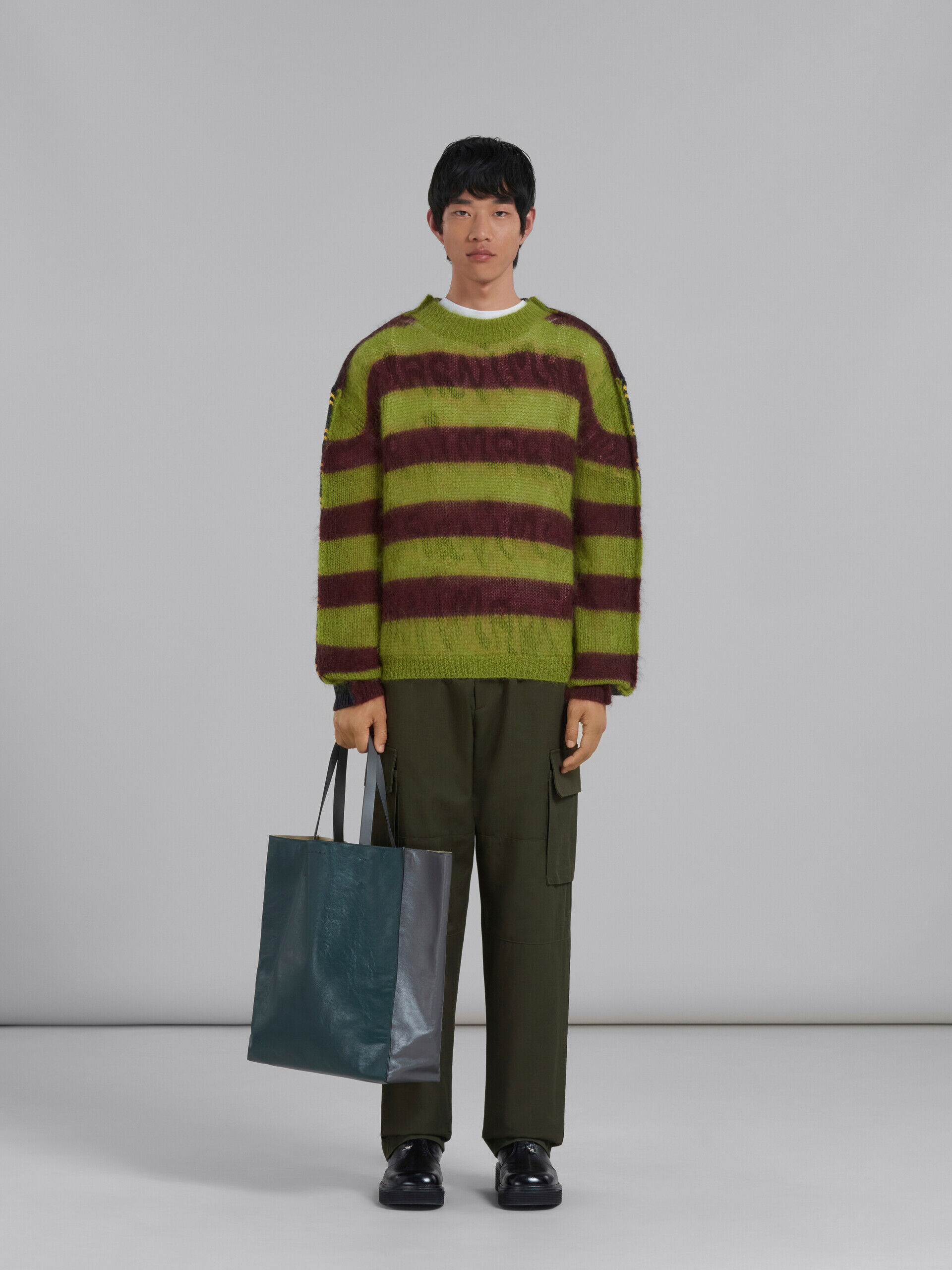 ダークグリーン、ダークグレー レザー製 Museo Soft ラージバッグ | Marni