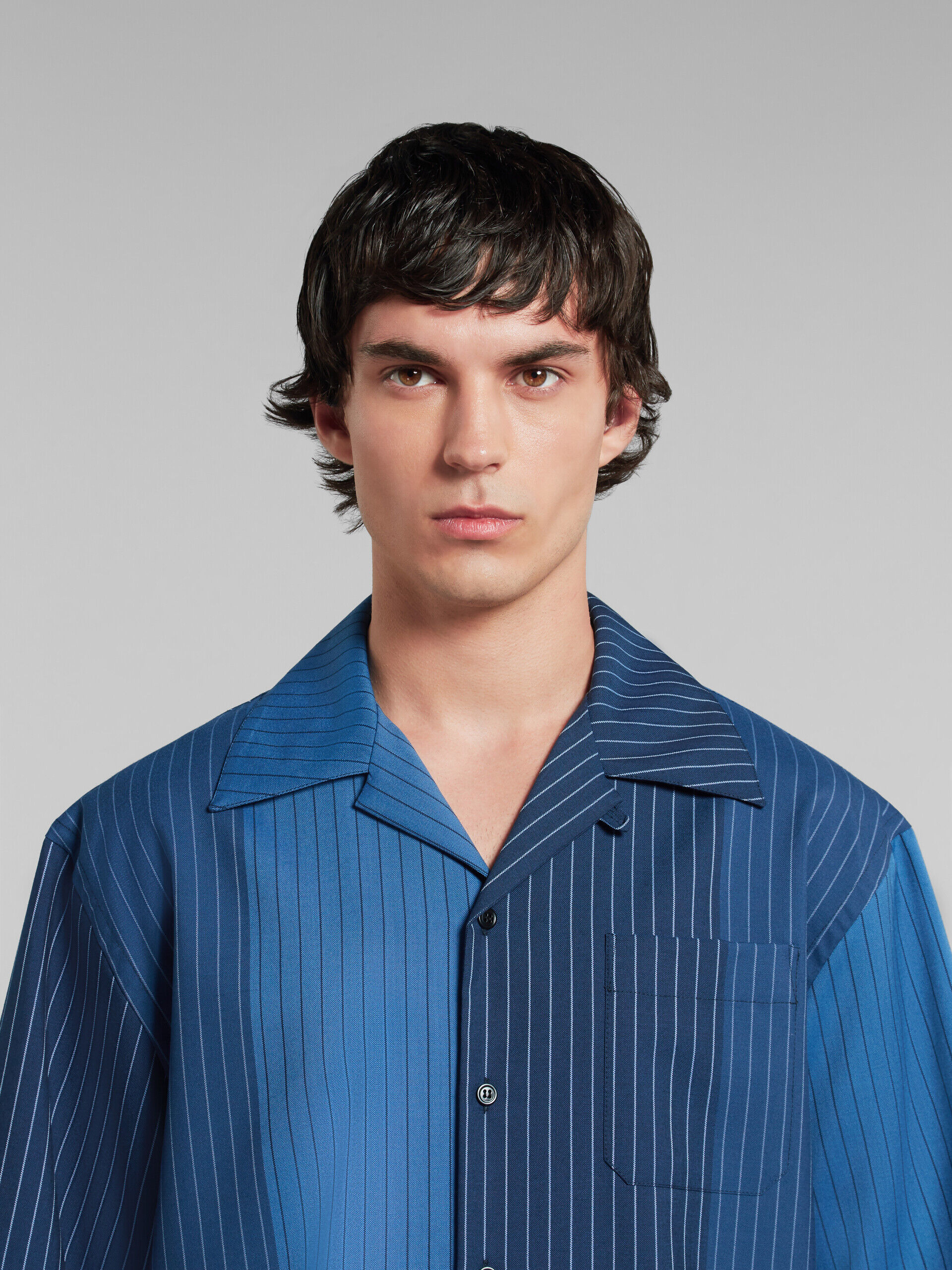 ブルー グラデーションピンストライプ ウール製ボーリングシャツ | Marni
