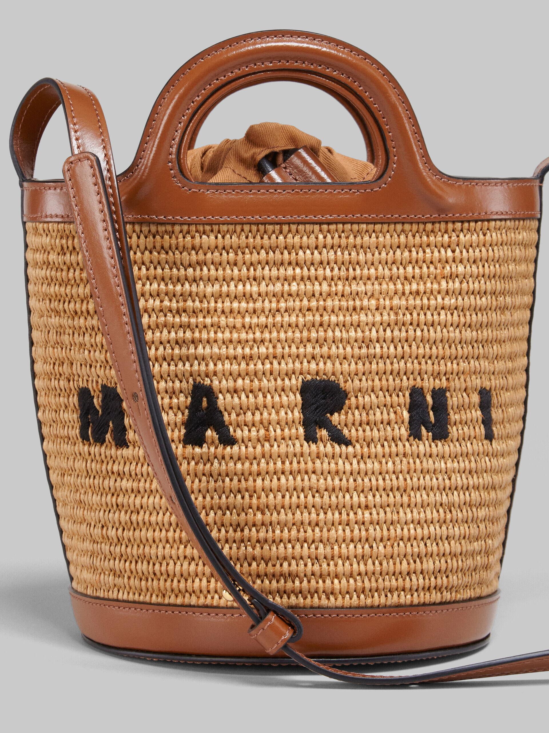 Tropicalia Small Bucket Bag in brown leather and raffia-effect