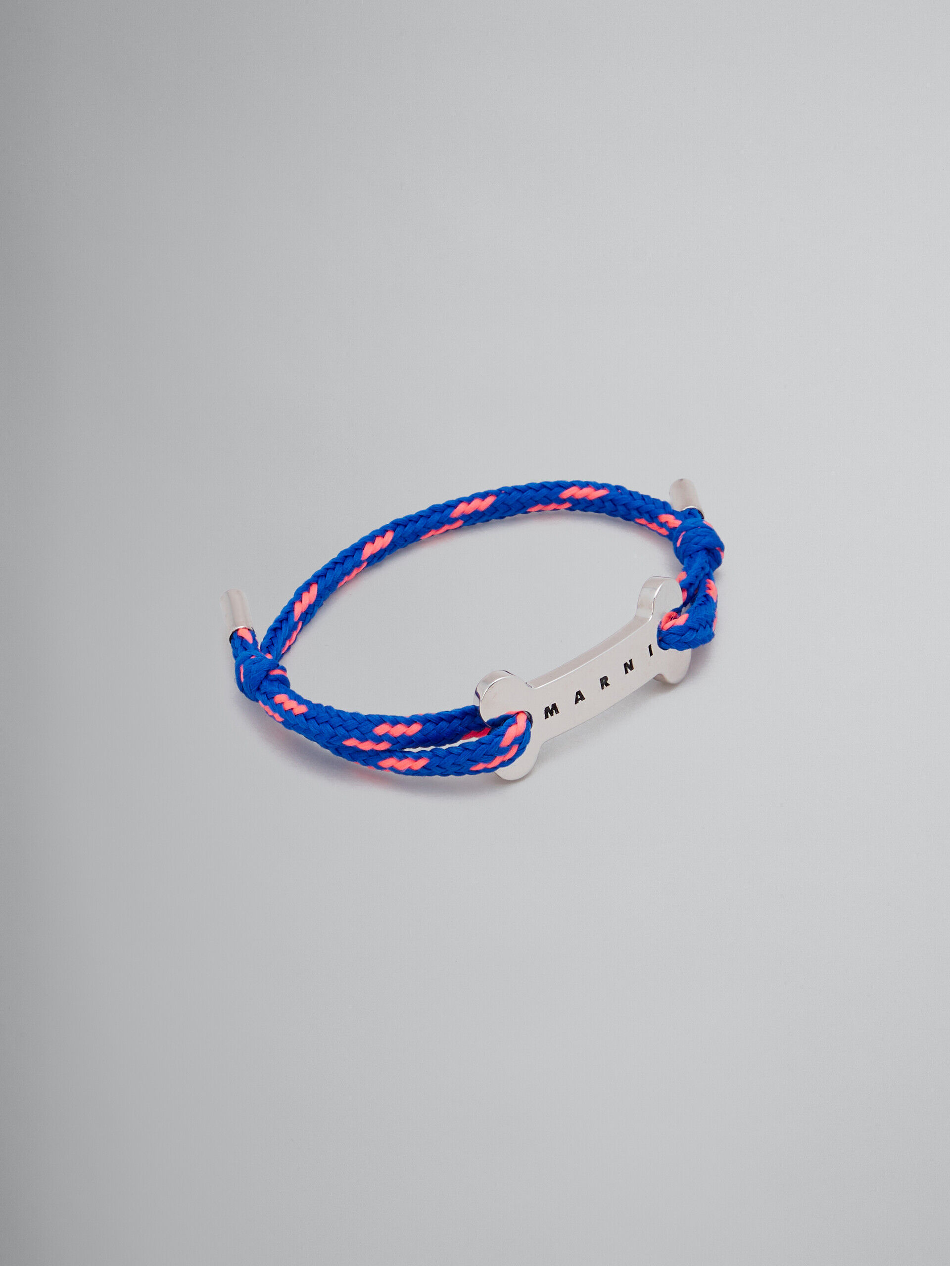 DIY Shoelace Bracelet 