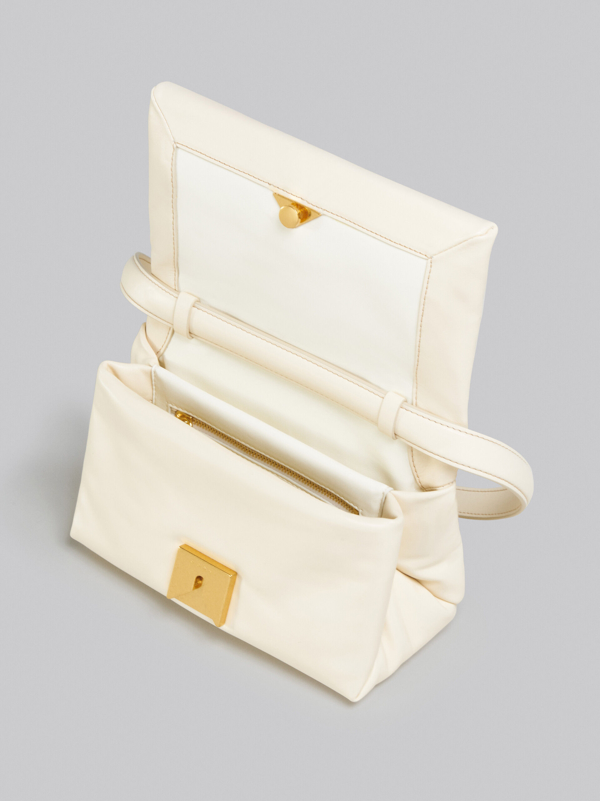 ホワイト カーフスキン製 Prismaスモールバッグ | Marni