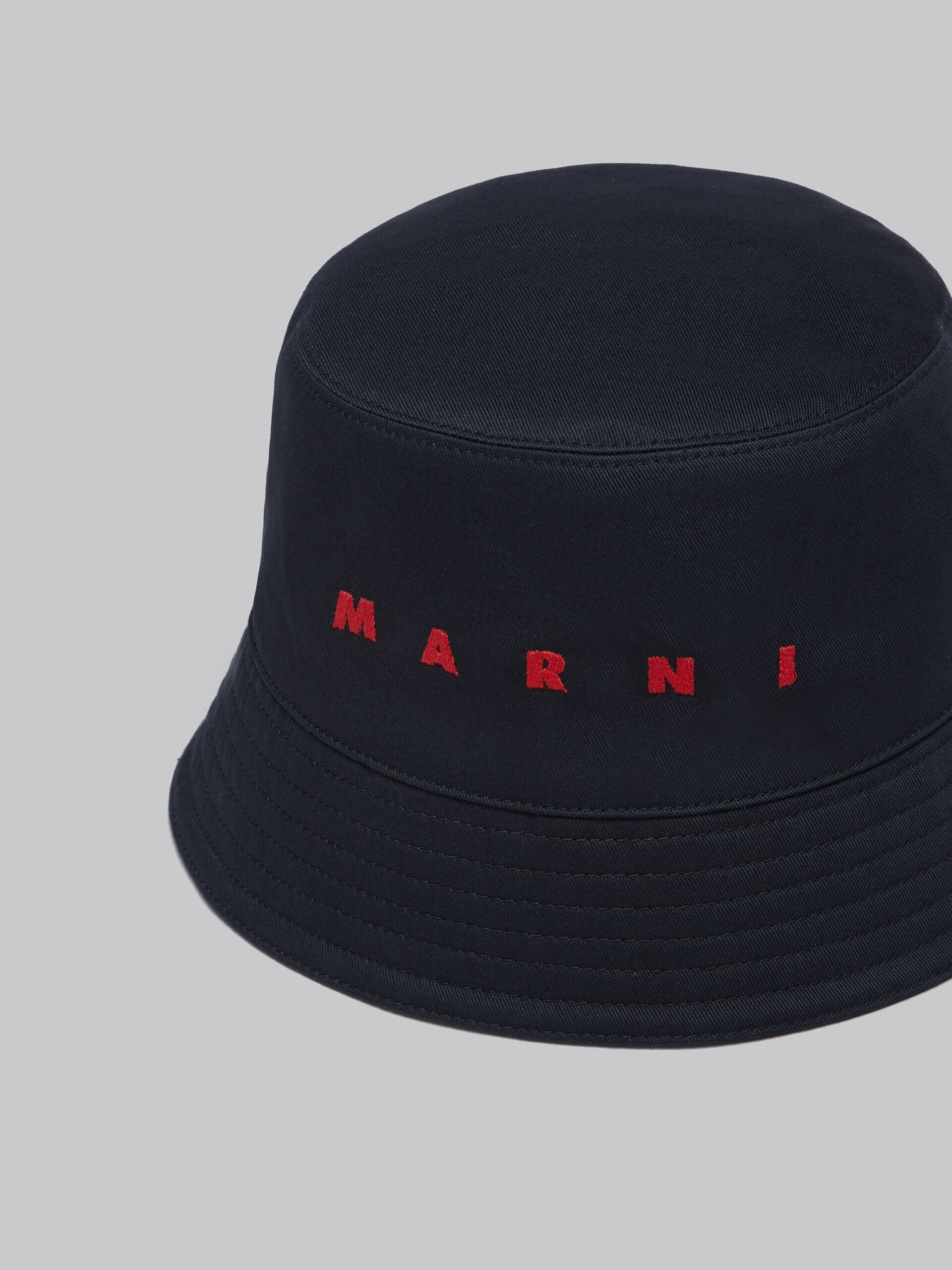 Black organic gabardine bucket hat with embroidered logo | Marni