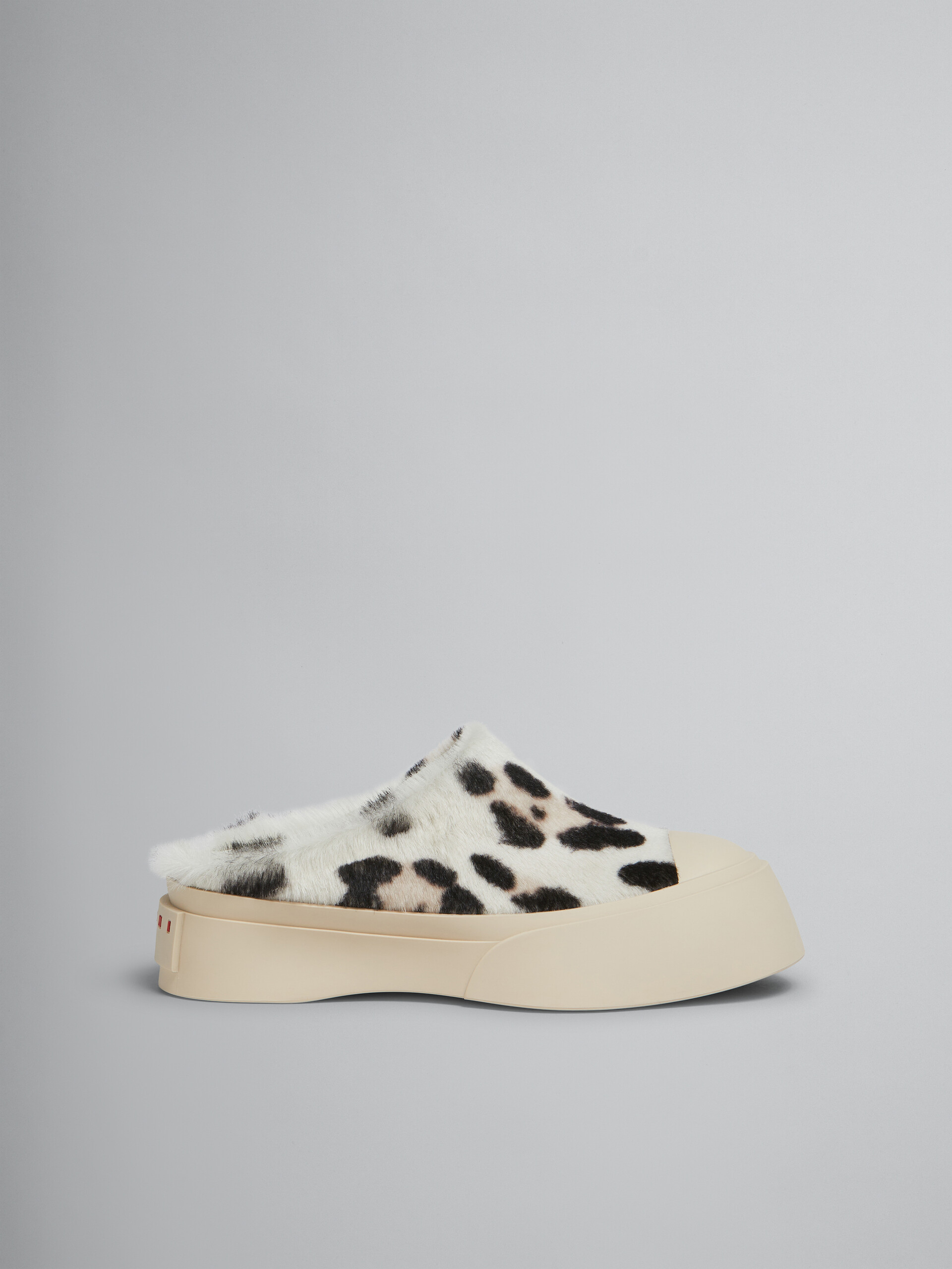 Sabot Pablo in shearling bianco con stampa animalier - Sneakers - Image 1