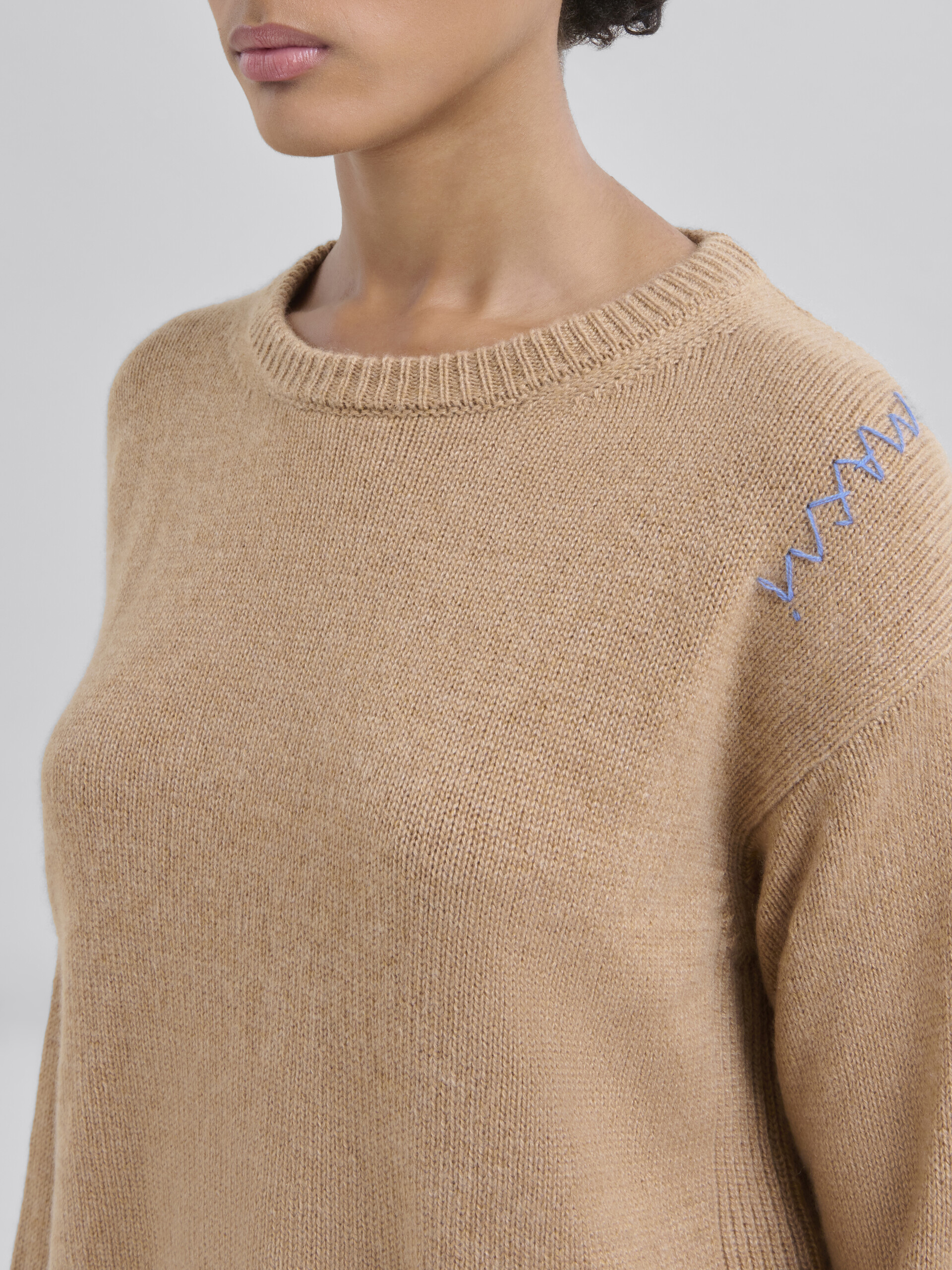 Maglione boxy in cashmere indaco con ricamo Marni Symbol - Pullover - Image 4