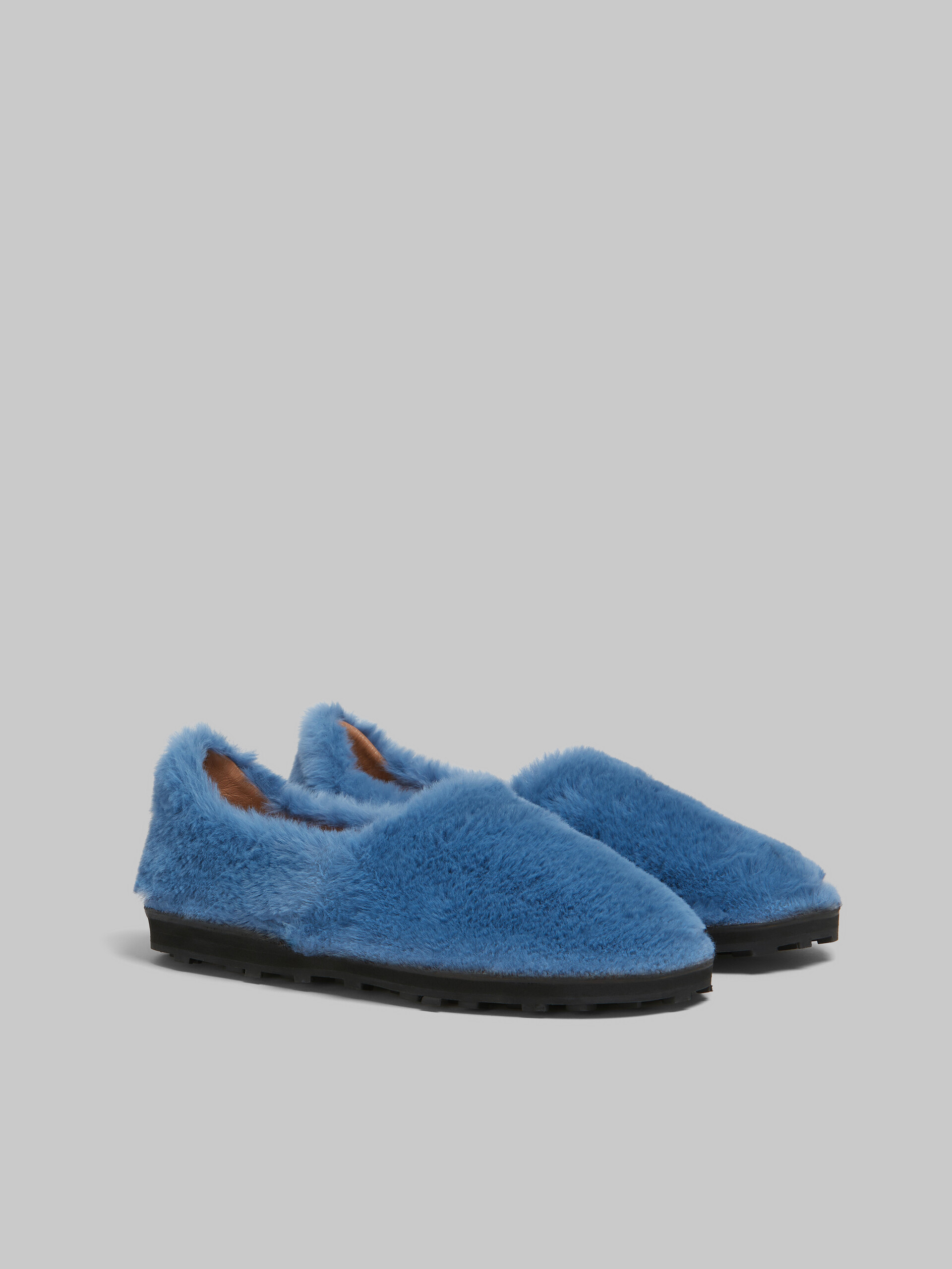 Mocassino slip on blu effetto pelliccia - Mocassini - Image 2