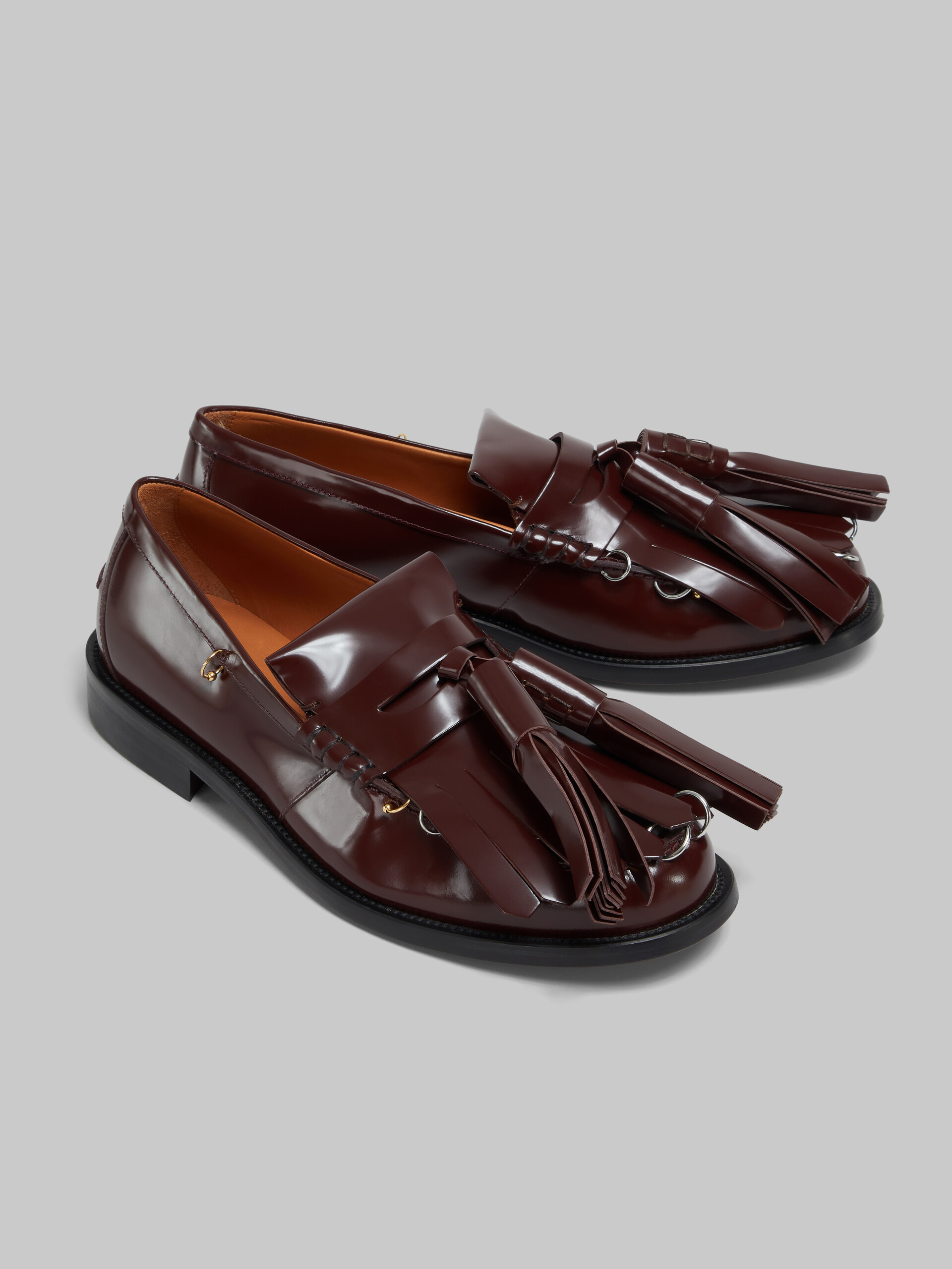 Mocassino Bambi in pelle nera con maxi nappine - Stringate - Image 4