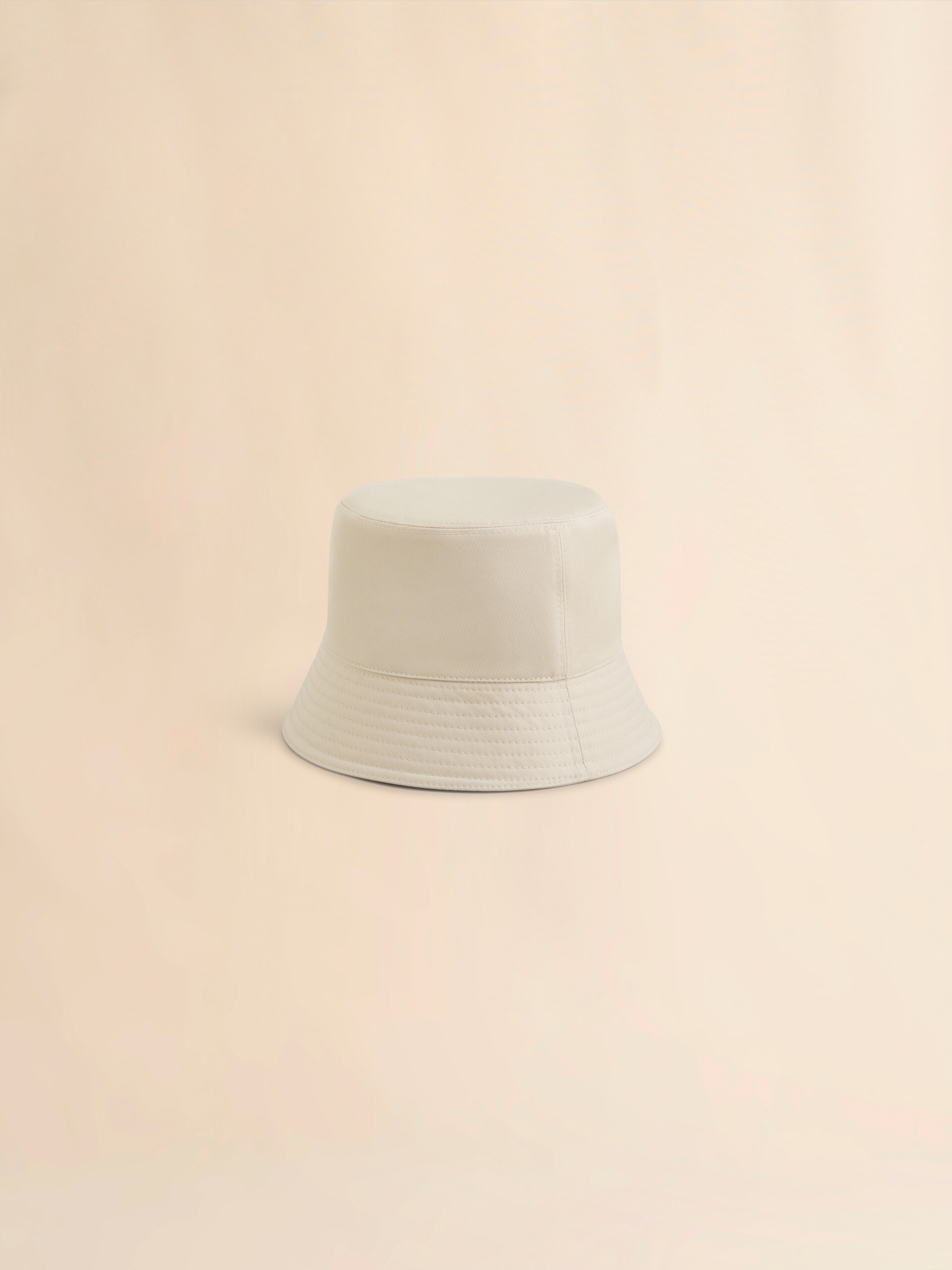 Cappello bucket in cotone biologico nero con logo ricamato - Cappelli - Image 2