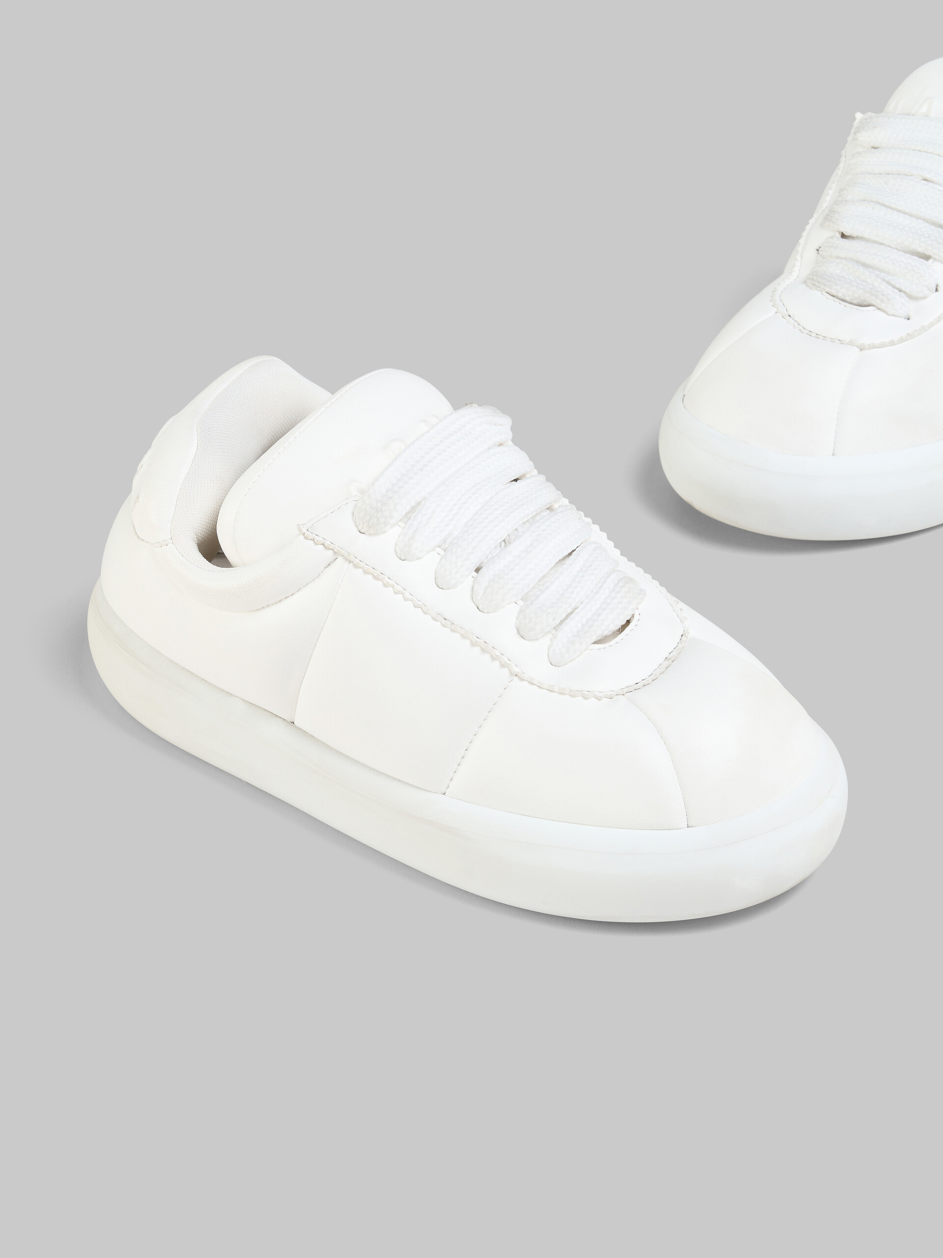 White leather BigFoot 2.0 sneaker