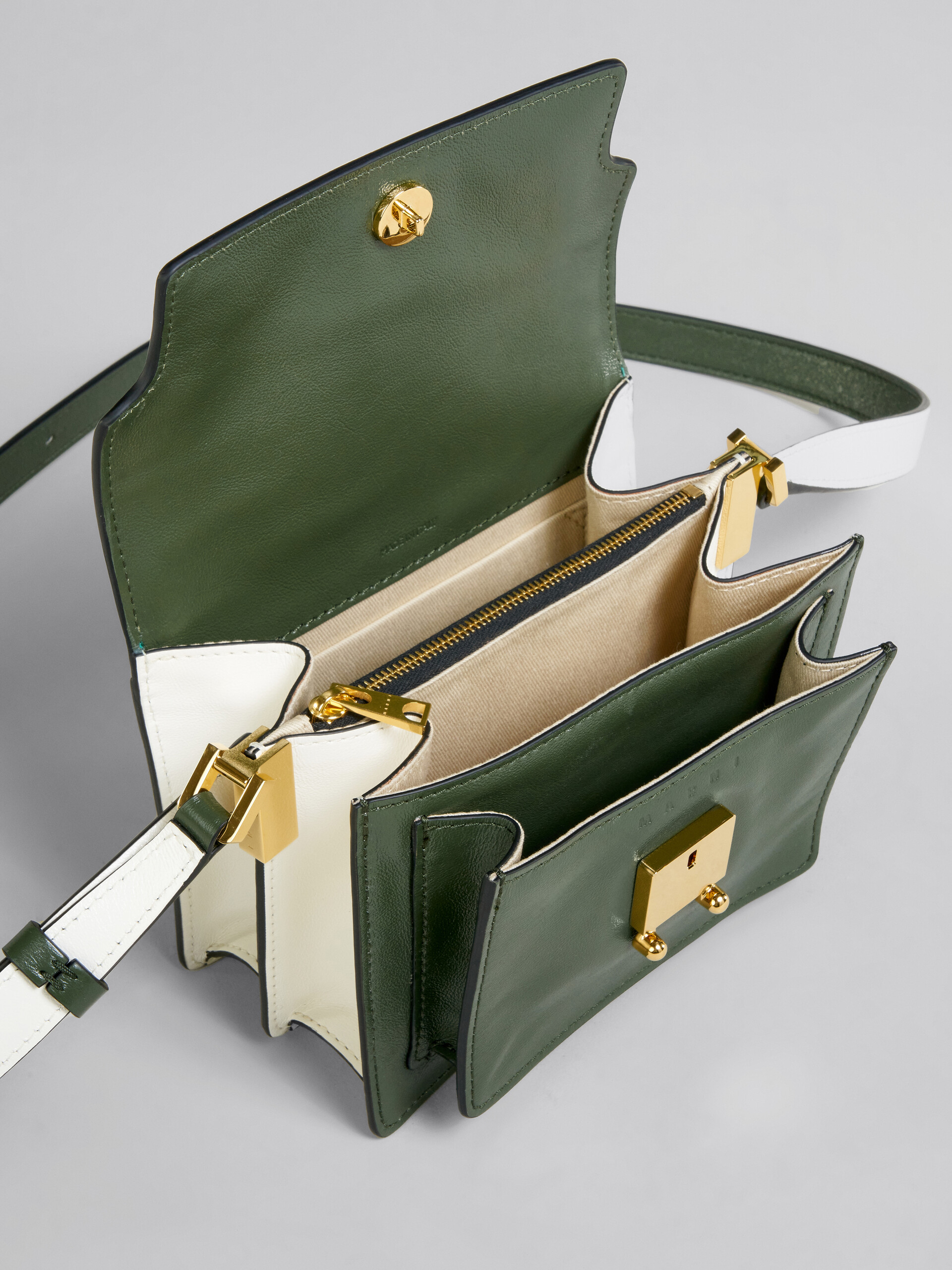 Marni Trunk Medium Leather Shoulder Bag in Green