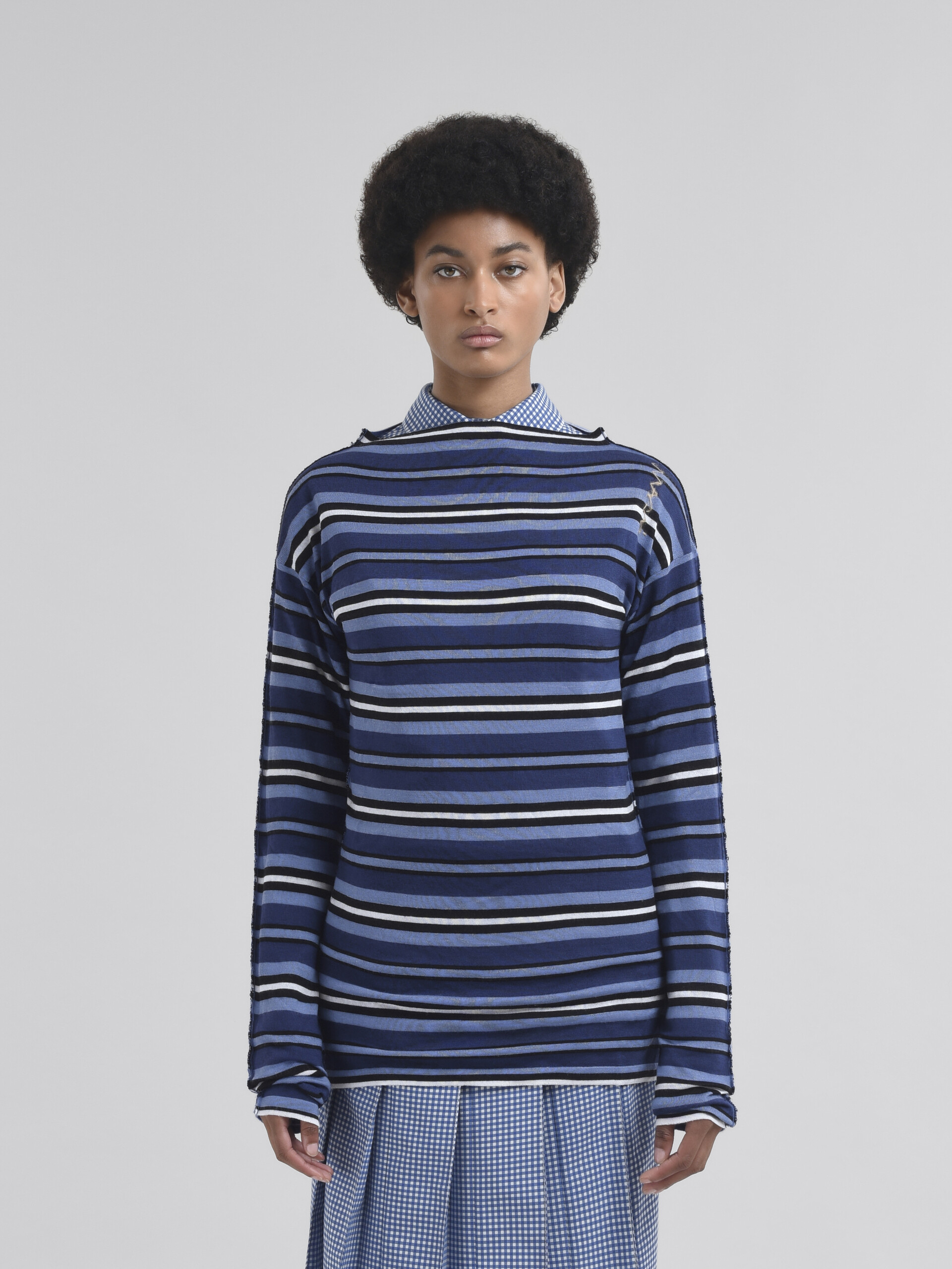 Maglione a righe blu con retro a contrasto - Pullover - Image 2