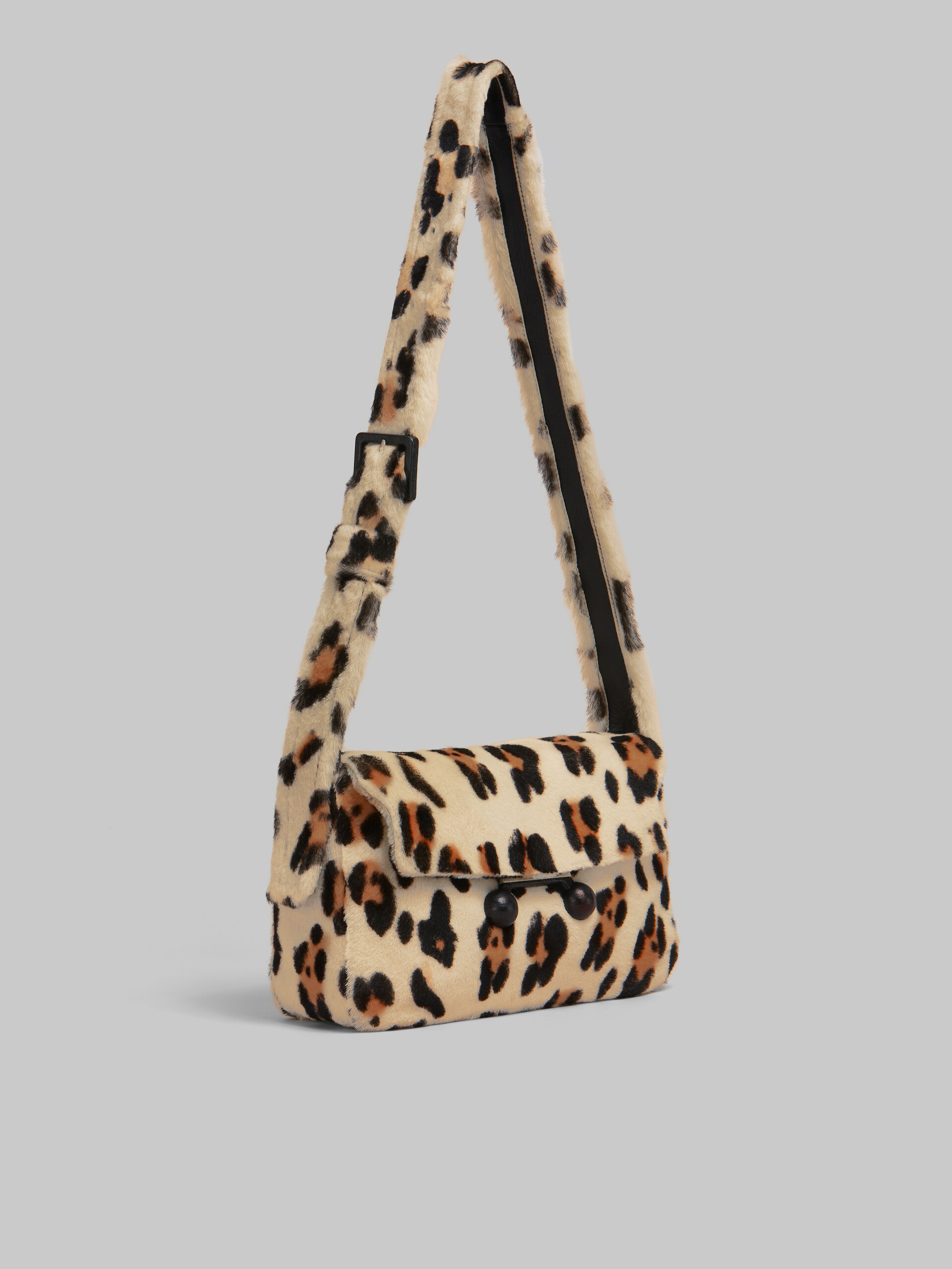 Borsa a spalla Trunkaroo Soft media in shearling con stampa animalier - Borse a spalla - Image 5