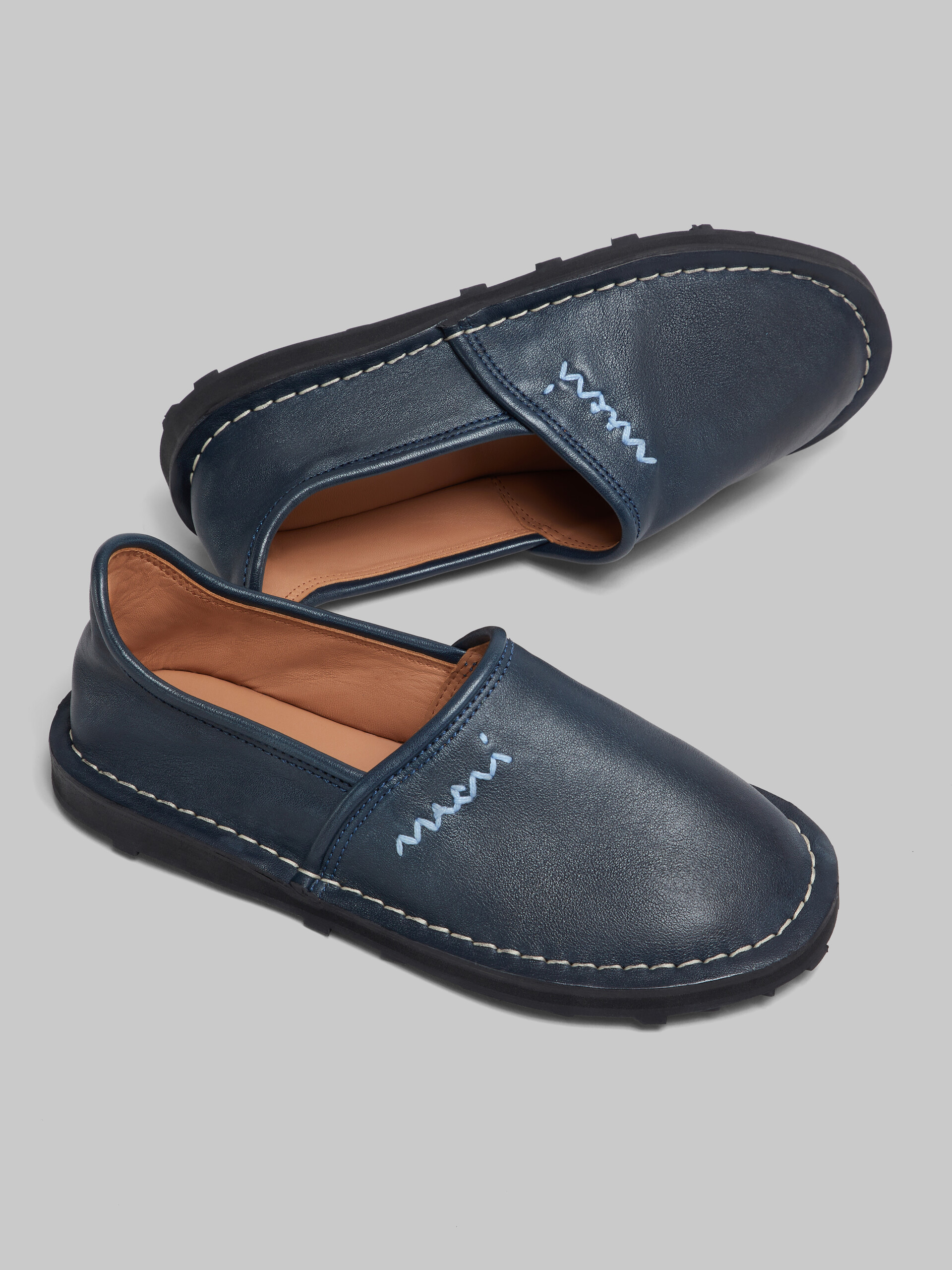 Mocassino slip on in pelle blu con ricamo Marni Symbol - Mocassini - Image 4