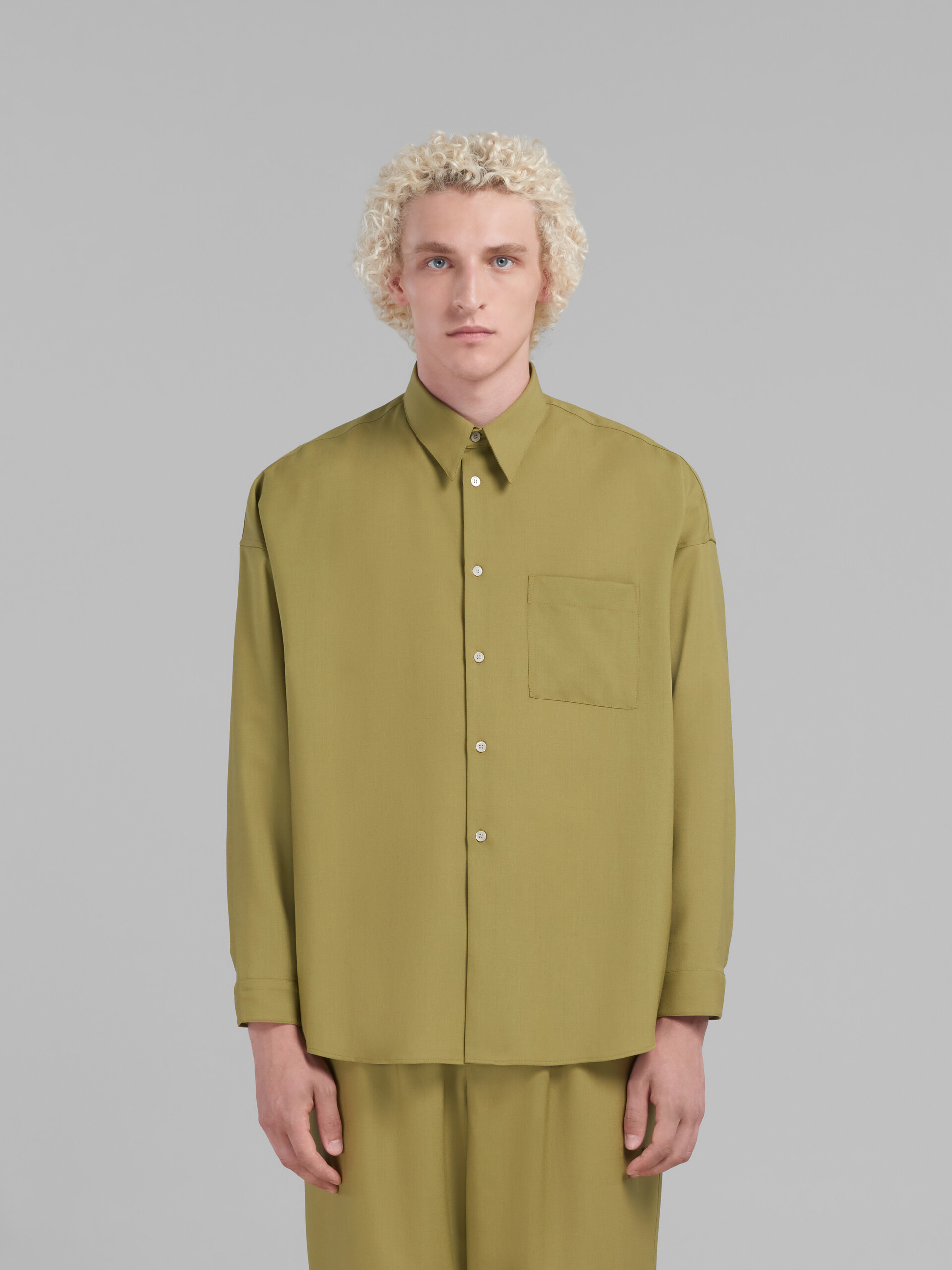 Green tropical wool long-sleeved shirt