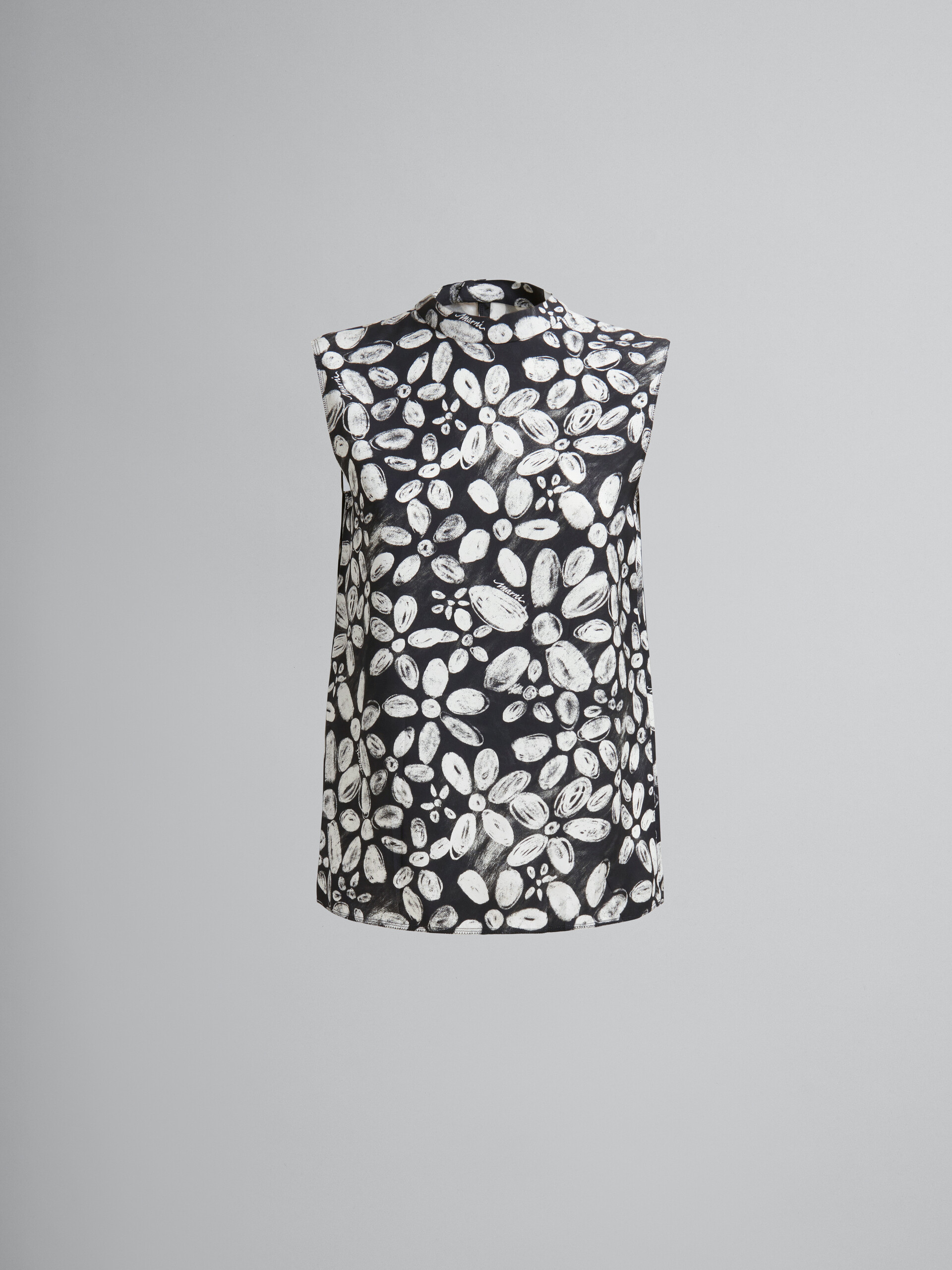 Top senza maniche in crêpe nero con retro in satin e stampa Blooming - Camicie - Image 1