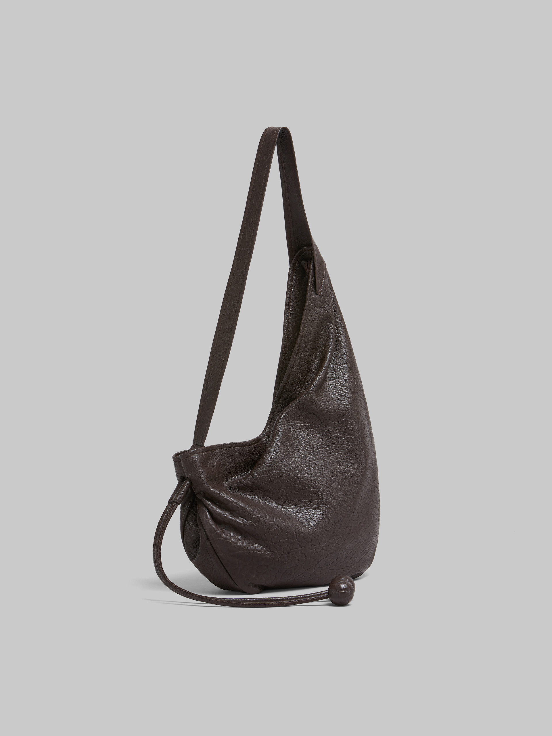 Borsa Hobo piccola in nappa marrone - Borse a spalla - Image 6