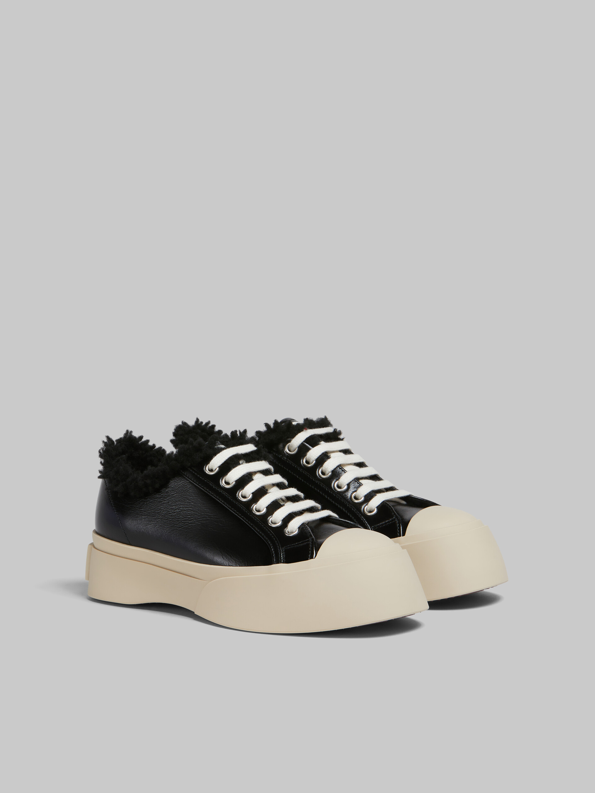 Sneaker Pablo in pelle nera e shearling - Sneakers - Image 2