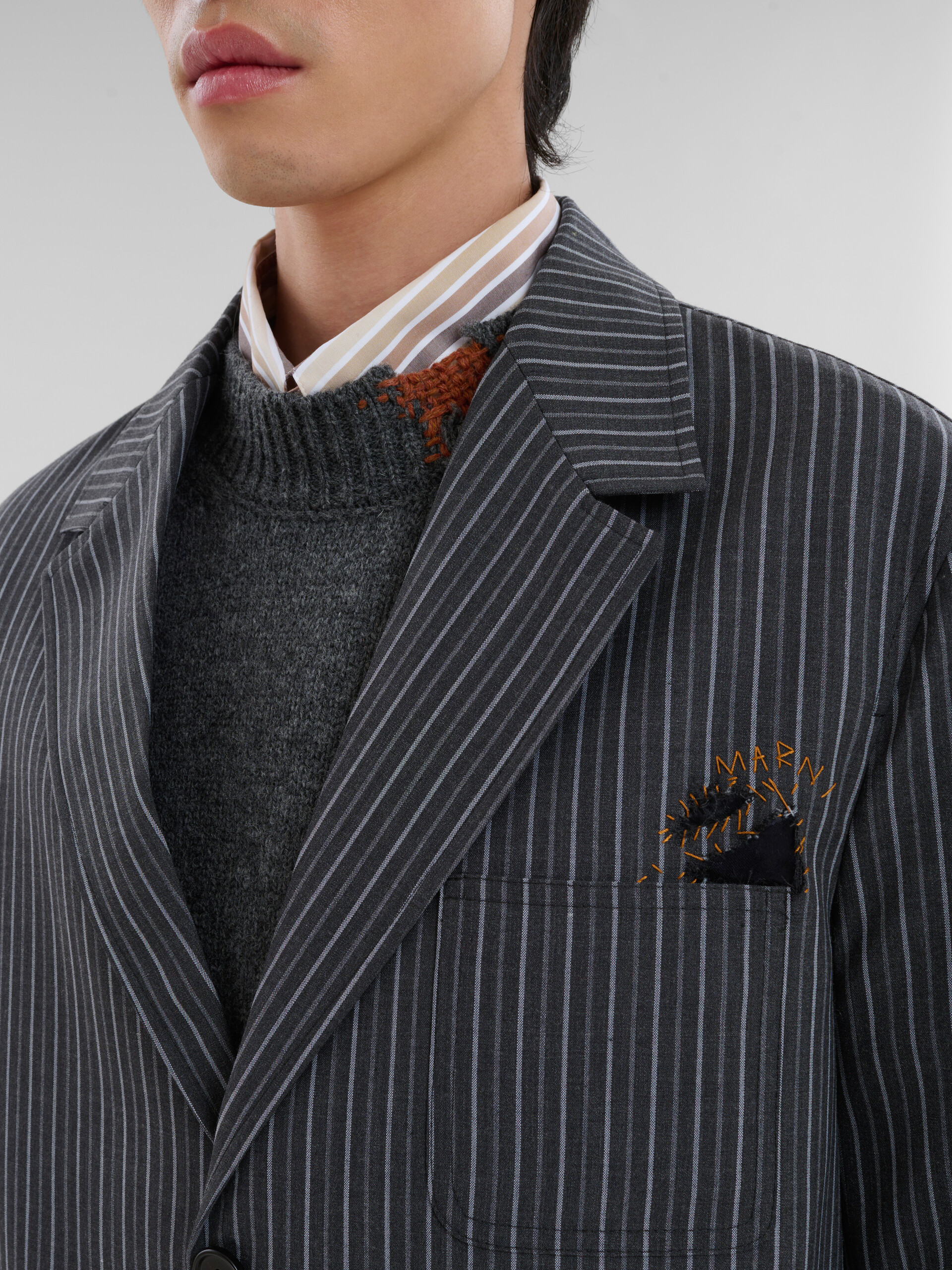 Blazer in lana gessata nera con applicazioni rammendo Marni - Giacche - Image 4