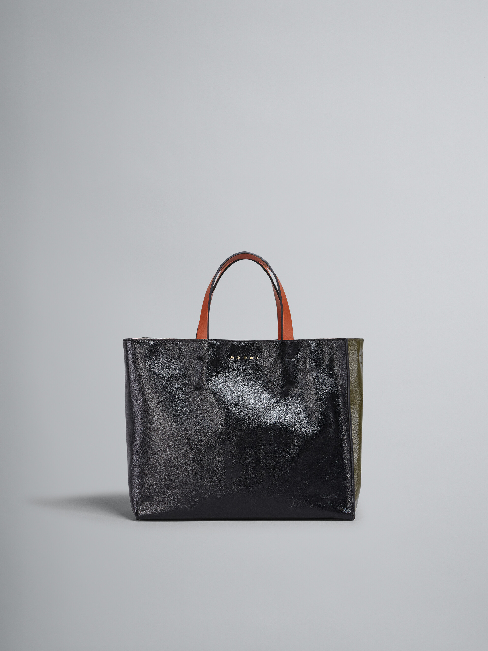 ブラック、グリーン、オレンジ レザー製 MUSEO SOFTスモールバッグ | Marni
