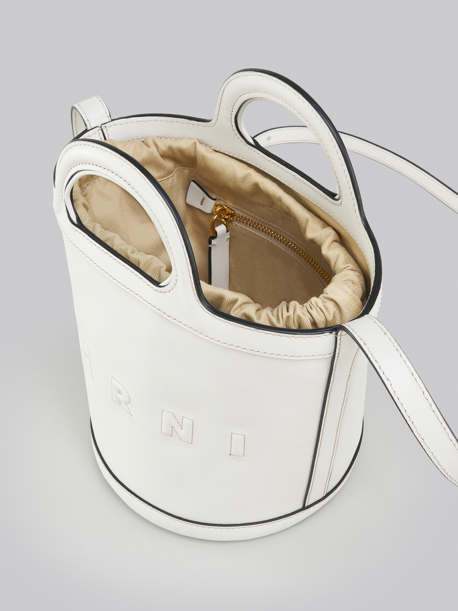 Tropicalia Small Bucket Bag in white leather