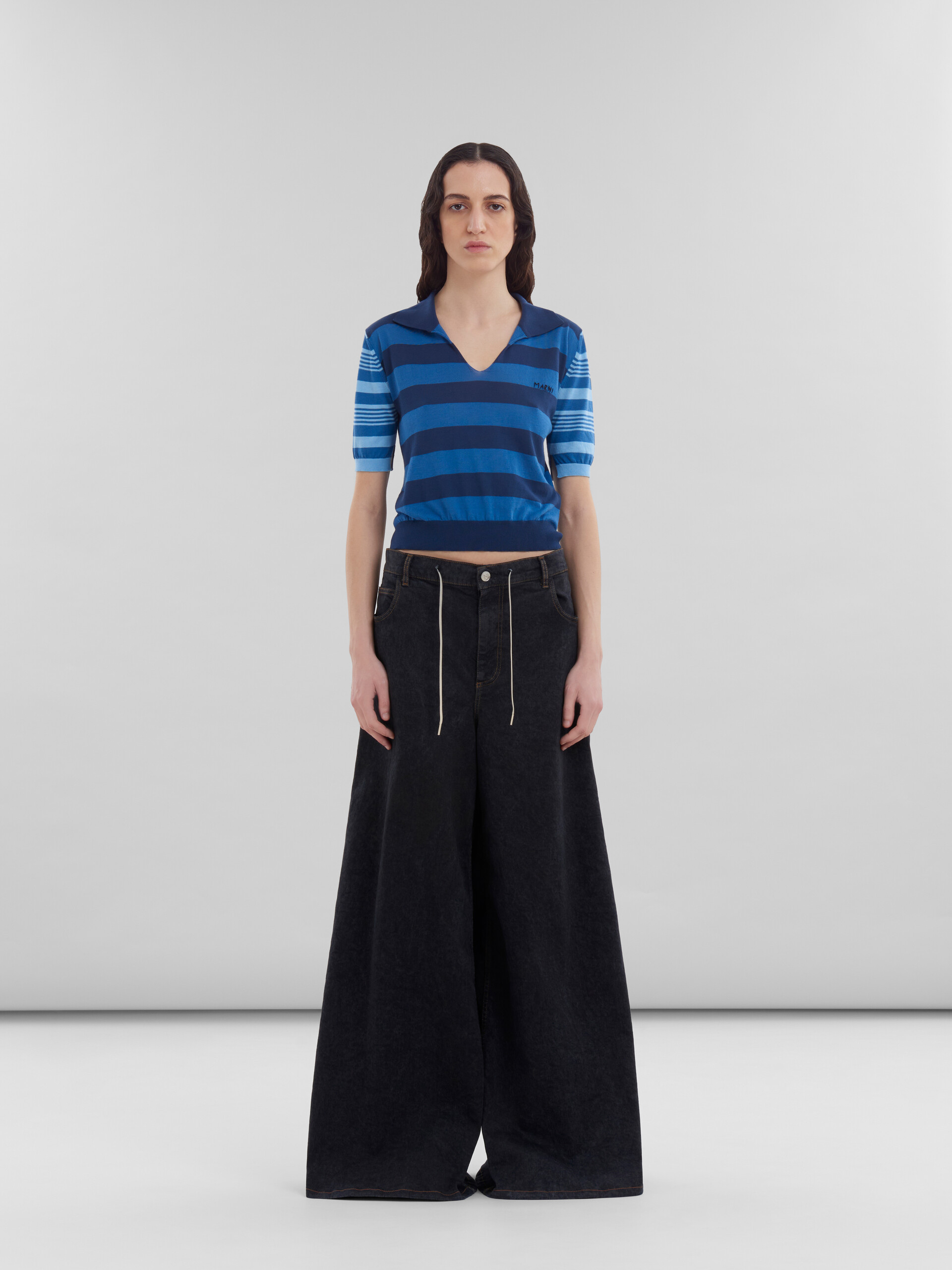 Jeans a gamba larga in denim effetto marmorizzato nero - Pantaloni - Image 2
