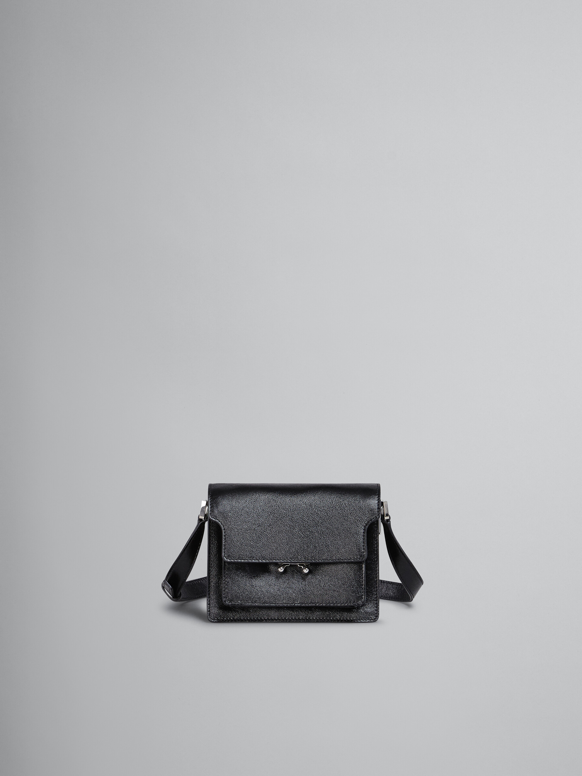 Knorrig Kolonel Respectvol Trunk Soft Mini Bag in black leather | Marni
