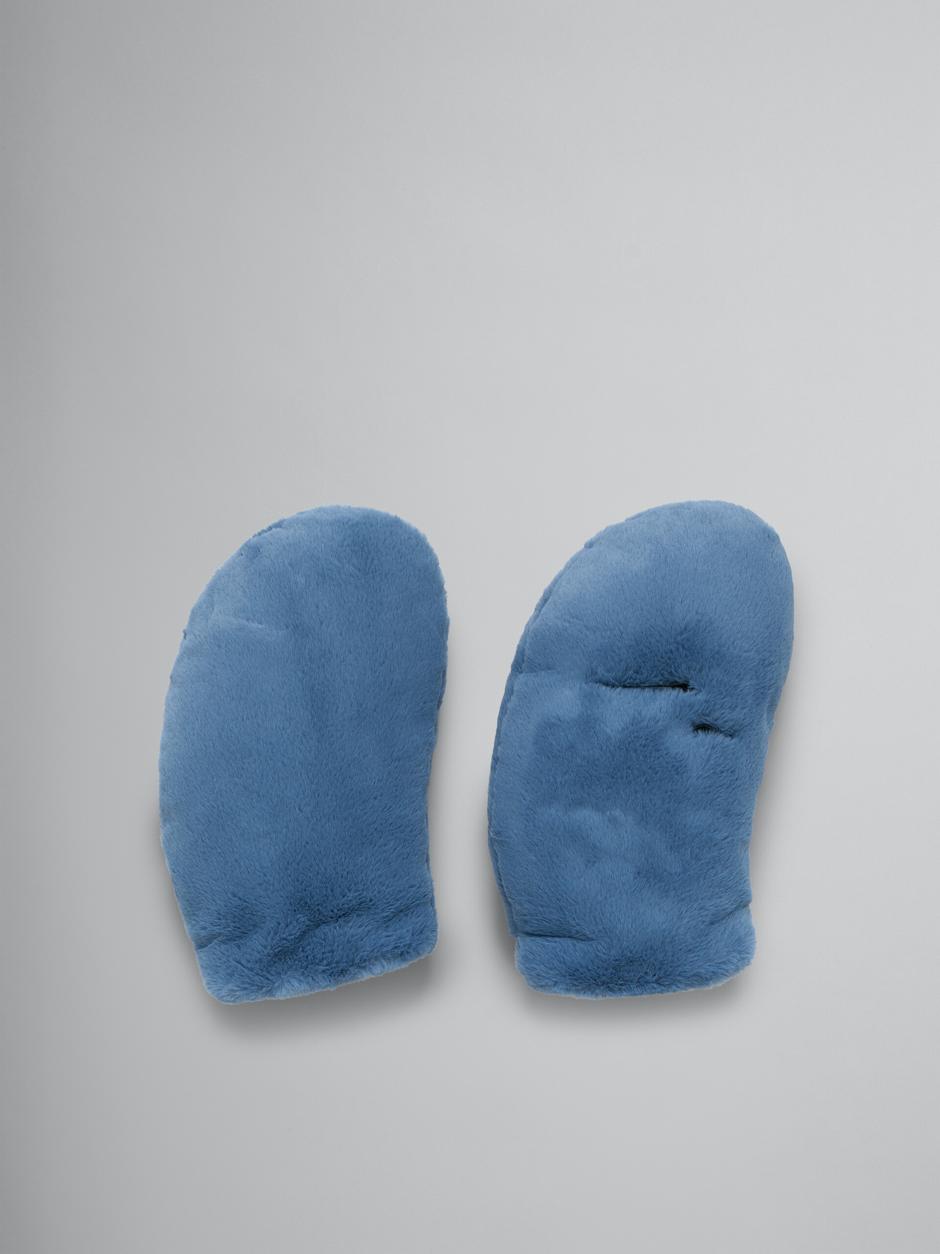 Electric blue padded faux fur mittens | Marni