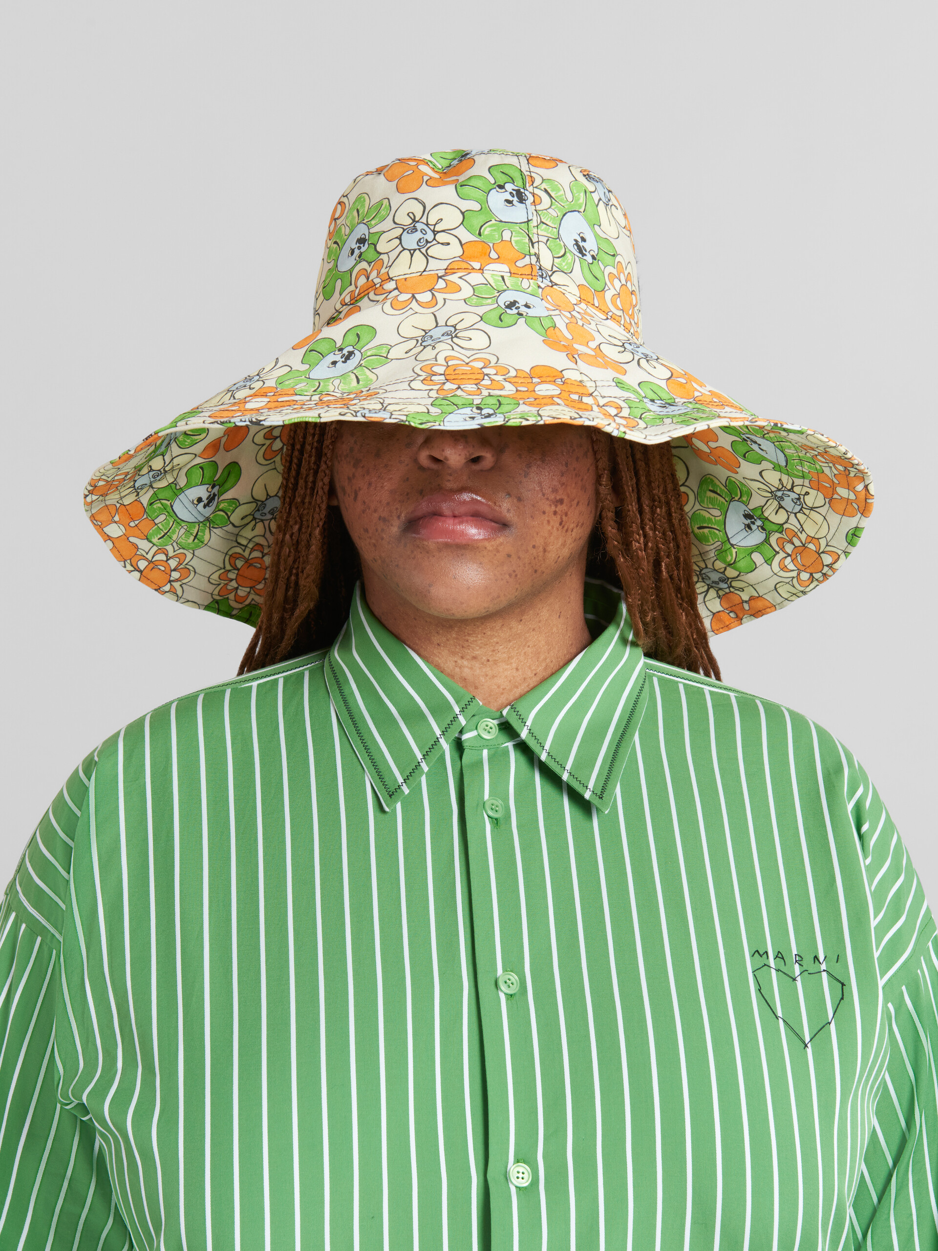 Cappello in cotone biologico stampato arancione e verde - Cappelli - Image 2
