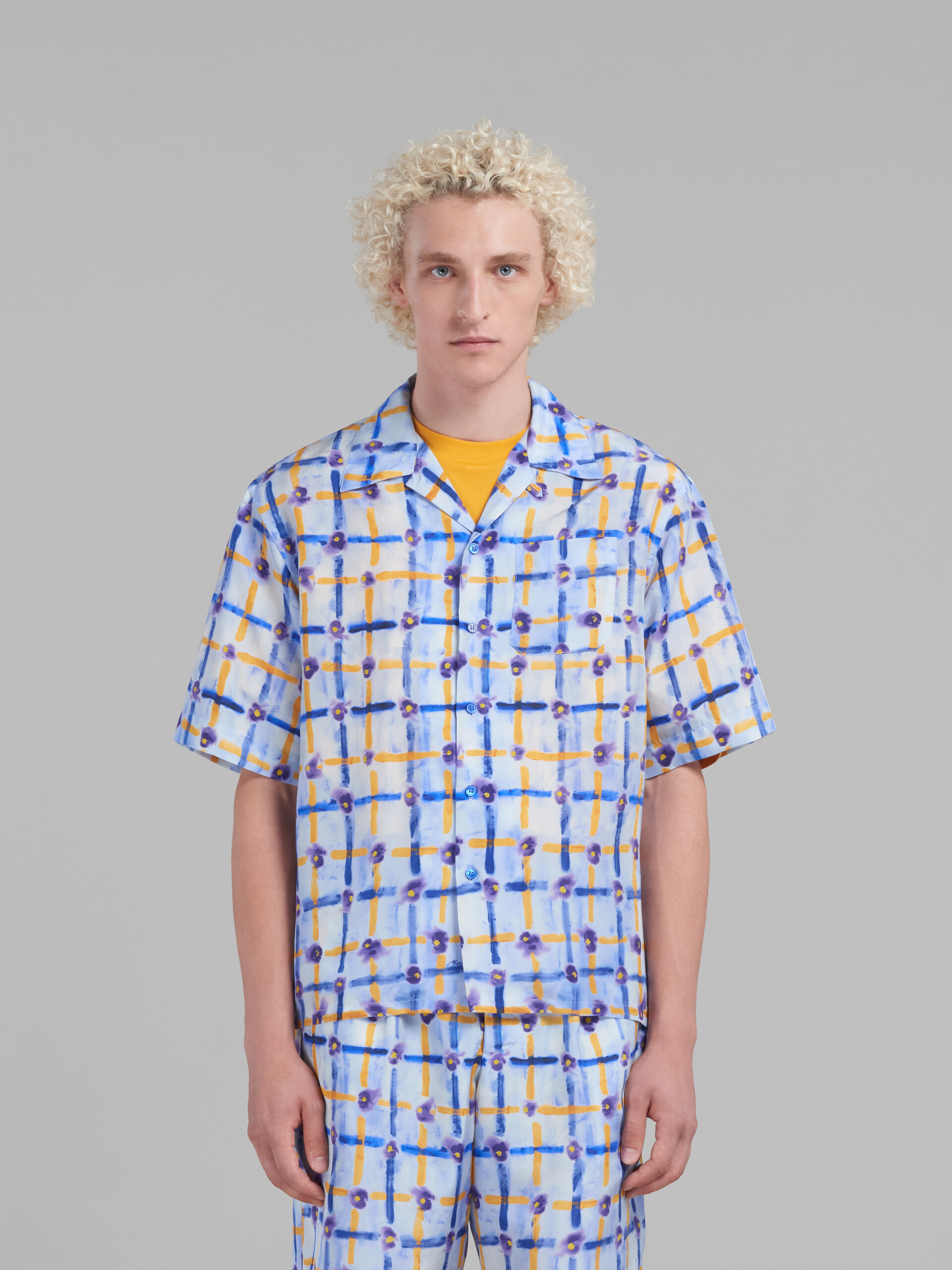 Chemise de bowling en soie Habotai bleu clair avec imprimé Saraband - Chemises - Image 2
